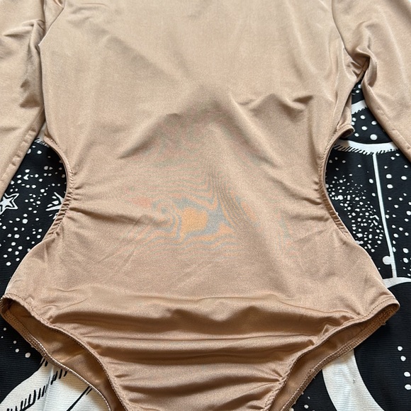 New forever 21 gold bodysuit size small S - Picture 3 of 8